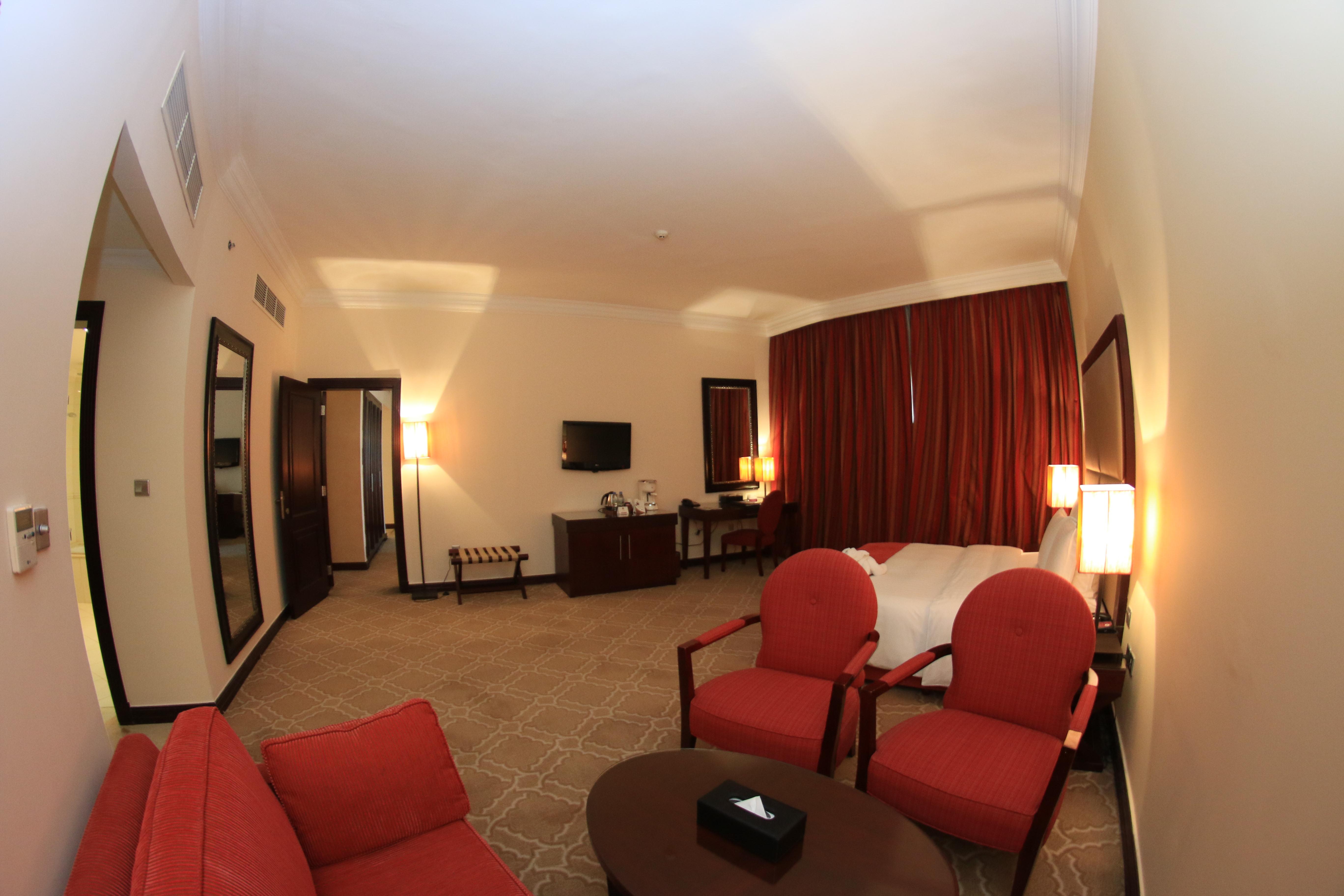 Grand Regal Hotel Doha Bagian luar foto