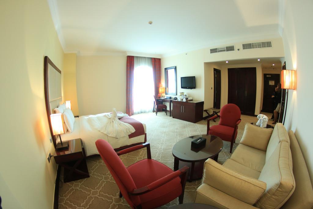 Grand Regal Hotel Doha Ruang foto