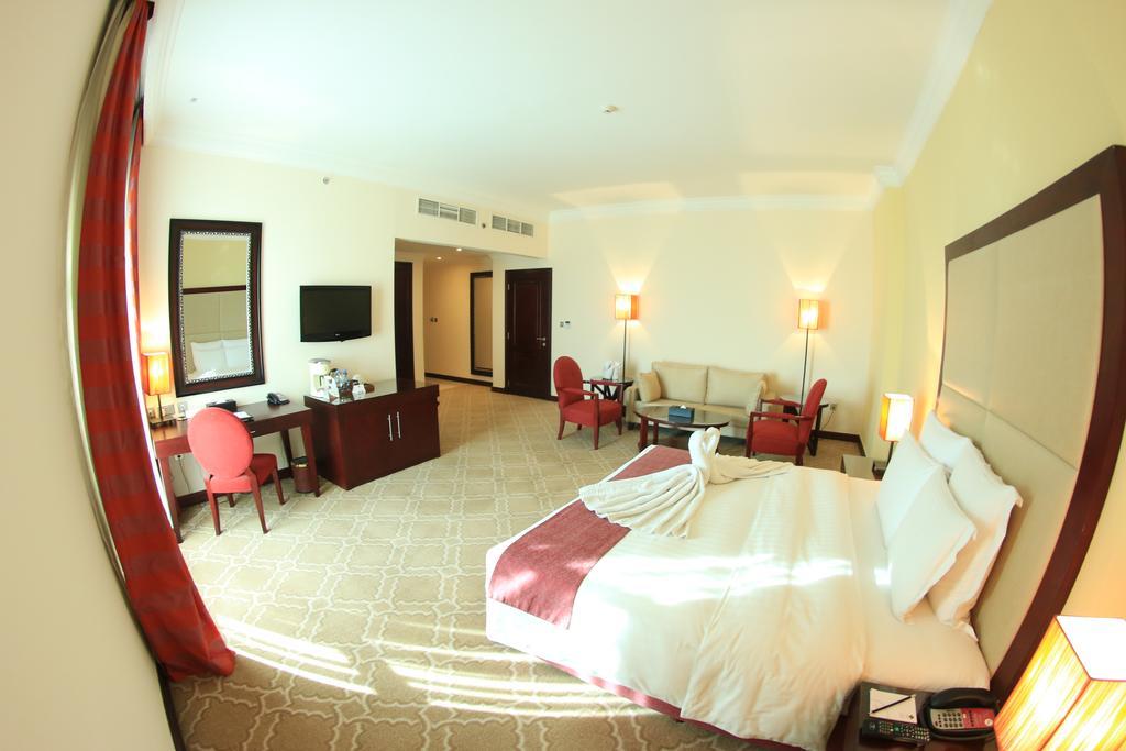 Grand Regal Hotel Doha Ruang foto